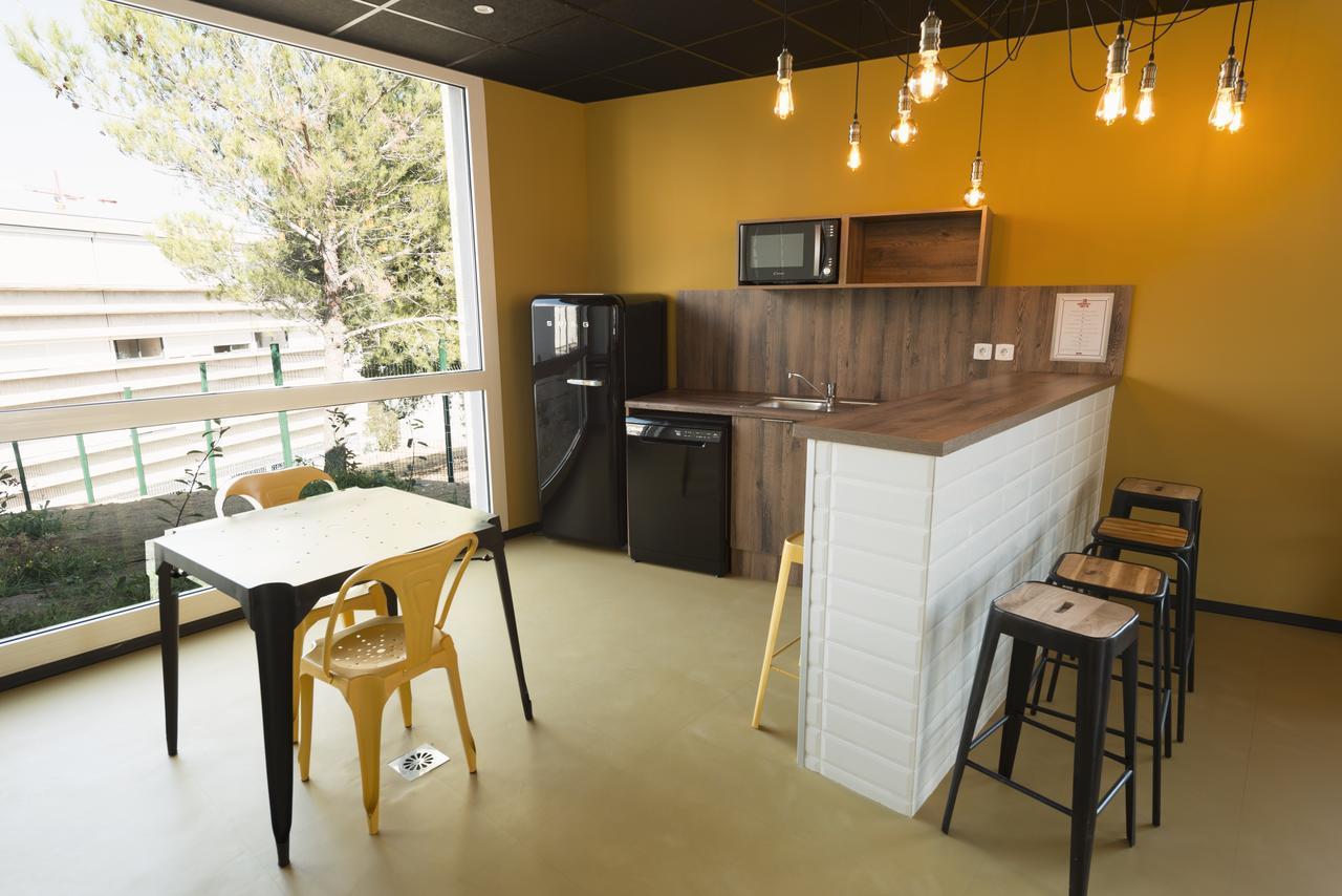 Residence Uxco Kampus 30 Ex Suiteasy Nimes Luaran gambar