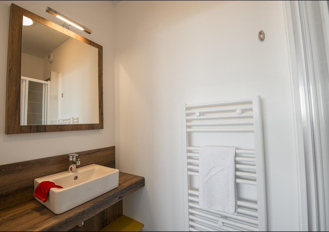 Residence Uxco Kampus 30 Ex Suiteasy Nimes Luaran gambar